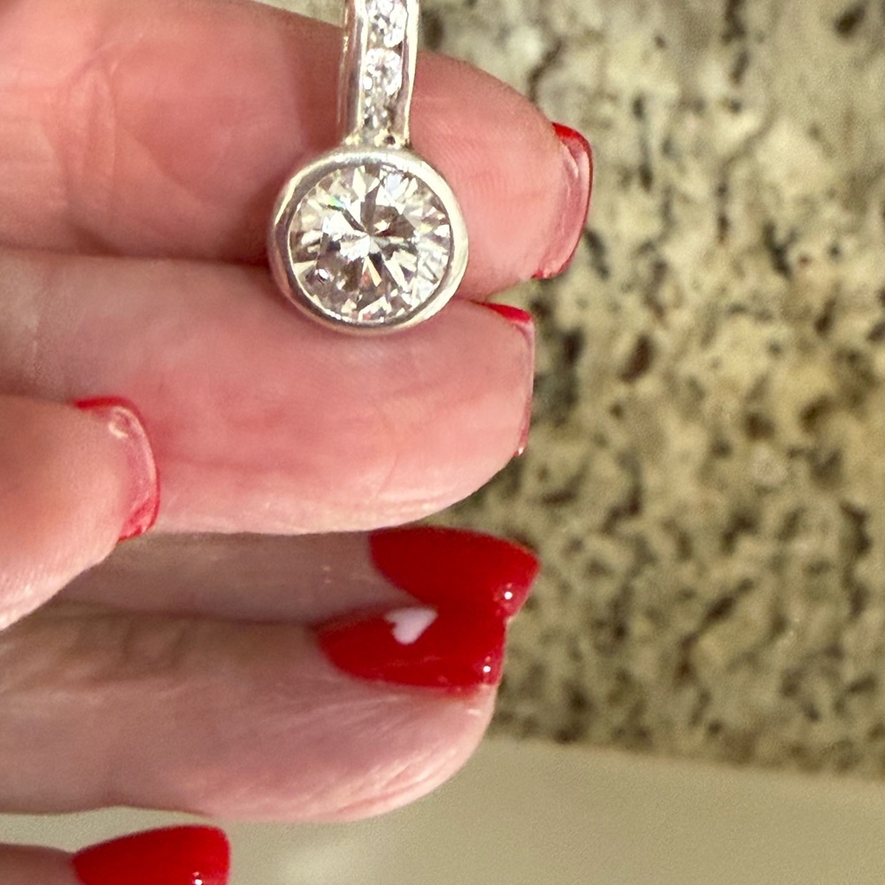 Elegant 925 Silver Crystal Pendant